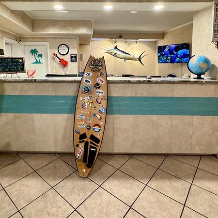 Hole Inn The Wall Hotel - Fort Walton Beach - Sunset Plaza - Nearby Beaches & Hurlburt Екстер'єр фото